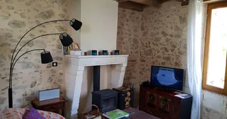 La maison triangulaire - isabelle denelle