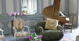 LOGIS DE CHANTEGROLLE